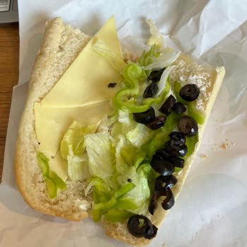 Eksik Ve Özensiz Sandviç Teslimatı Hayal Kırıklığı Yarattı