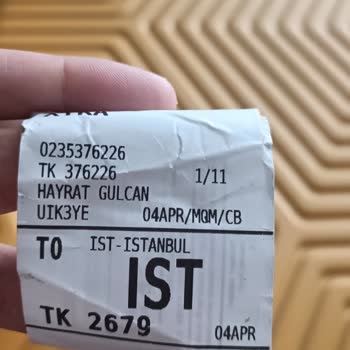Türk Hava Yolları Uçuşunda Kırık Valiz Şoku