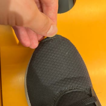 Adidas Ayakkabımın File Ve Burun Kısmı Sorunları