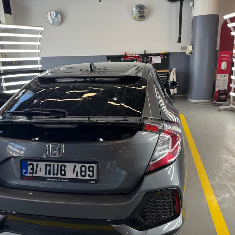 Ekspertiz Sırasında Patlayan Cam Ve Çözülmeyen Mağduriyet