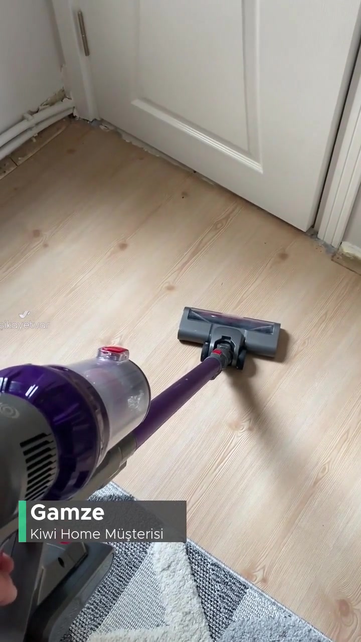 Kiwi Dikey Süpürge Şarjı Olmasına Rağmen Bir Süre Sonra Duruyor videonun kapak resmi