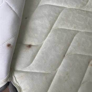 Yataş Yatakta Gizemli Lekeler: Ayıplı Mal İsyanı