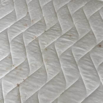 Yataş Yatakta Gizemli Lekeler: Ayıplı Mal İsyanı