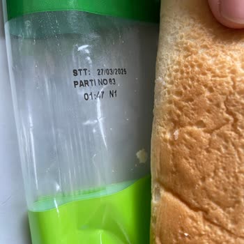 Şok Marketler Tarihi Geçmiş Küflü Sandviç Şoku