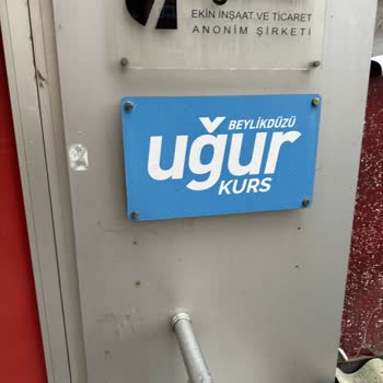 Uğur Kurs'ta Aniden Kapanan Şube Ve Mağduriyet