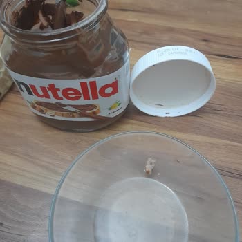 Nutella'dan Çıkan Tuhaf Madde Şoku
