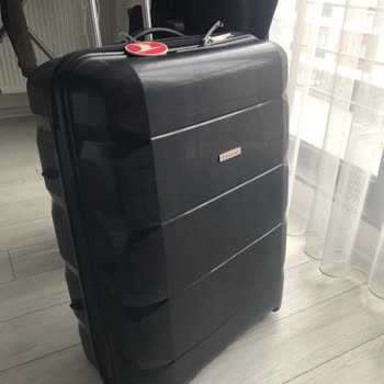 Matmazel Valiz Tekerleklerinin Dayanıklılığı