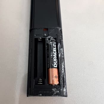 Kumandada Patlayan Pil Şoku