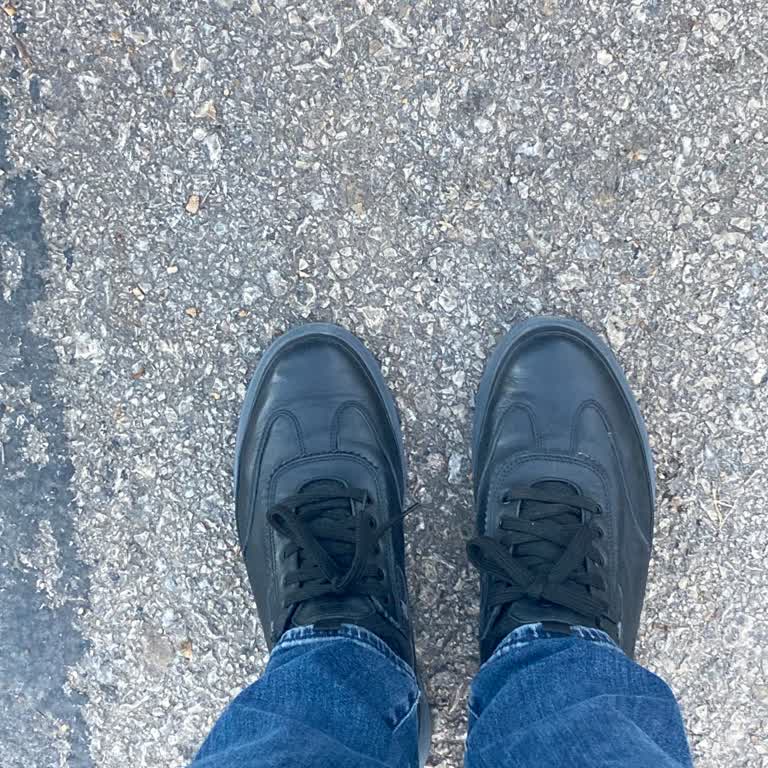 Yanlış Numara Ayakkabı Ve İlgisiz Müşteri Hizmeti