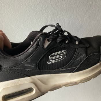 I Wore Skechers Shoes Only 50 Times and the Soles Peeled