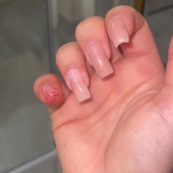Hayal Kırıklığı: Cansay Nail Ataköy Deneyimi