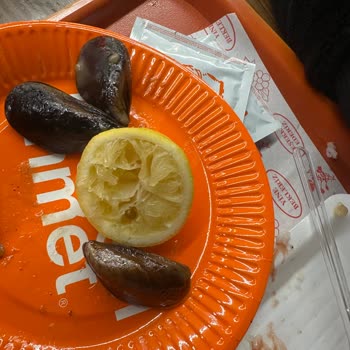 Midyeci Ahmet'te Hayal Kırıklığı: Minik Midyeler