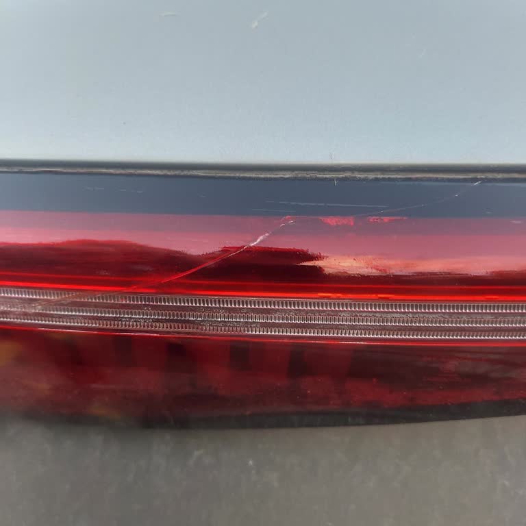 Chery Omoda 5'te Garanti Kapsamında Stop Lambası Çatlağı