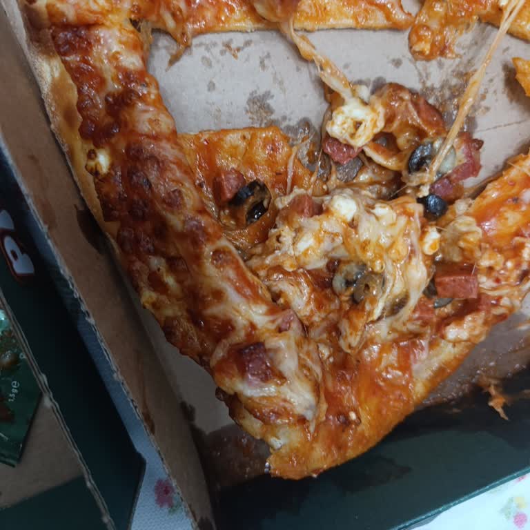 PizzaLazza Pizza Siparişimdeki Eksiklikler ve Mağduriyet
