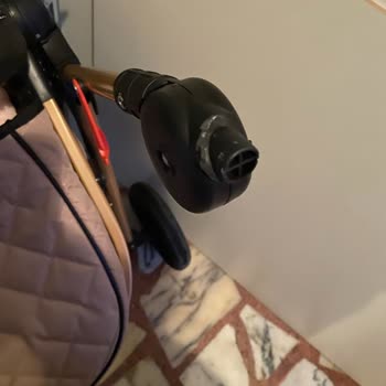 Bebek Arabası Tutma Kolu Sorunu Ve İletişim Eksikliği