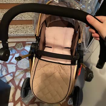 Bebek Arabası Tutma Kolu Sorunu Ve İletişim Eksikliği