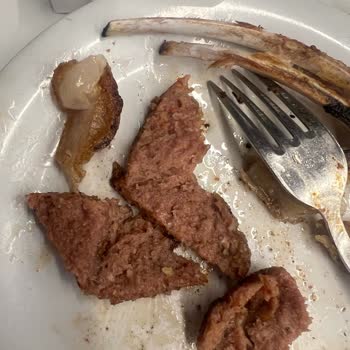 İlgisiz Personel Ve Çiğ Köfte Sorunu