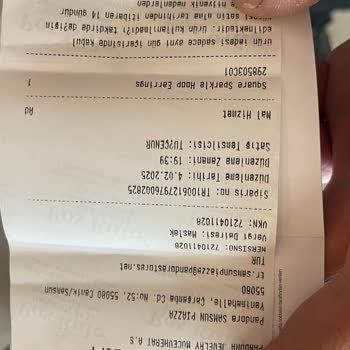 Pandora'dan Aldığım Küpeler Karardı Ve Garanti Kapsamında Yardım Alamıyorum