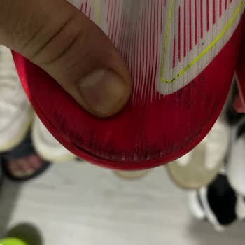 FLO'dan Alınan Adidas Ayakkabıda Açılma Sorunu