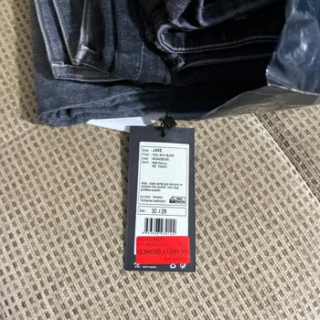 Mavi'de Değişim Süresi Sorunu: Kullanılmamış Pantolonlar İade Edilemiyor