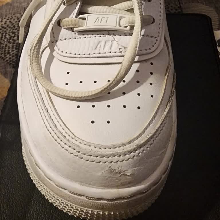 Nike Ayakkabıda Beklenmedik Hasar Ve İade Sorunu