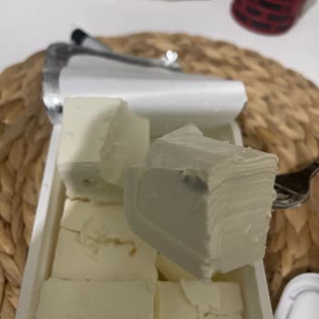 Son Tüketim Tarihi Geçmemiş Peynir Küflü Ve Ekşi Çıktı