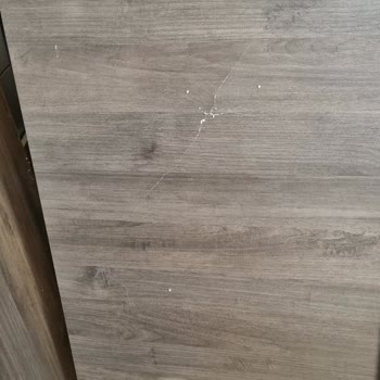 Aylarca Süren Bekleyiş: Kırık Dolap Kapağı Sorunu