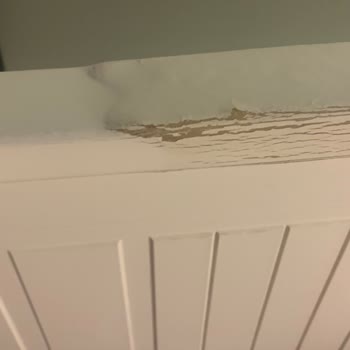 IKEA Hemnes Divan: Teşhir Ve Satış Ürünleri Arasındaki Kalite Uçurumu