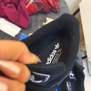 İlk Kullanımda Hayal Kırıklığı: Adidas Ayakkabının Kalite Sorunu