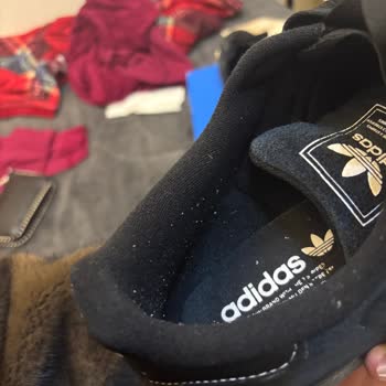 İlk Kullanımda Hayal Kırıklığı: Adidas Ayakkabının Kalite Sorunu