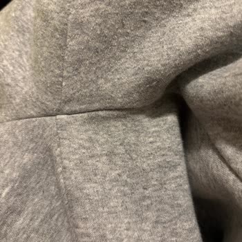 Nike Eşofman Altında Beklenmedik Kalite Sorunu