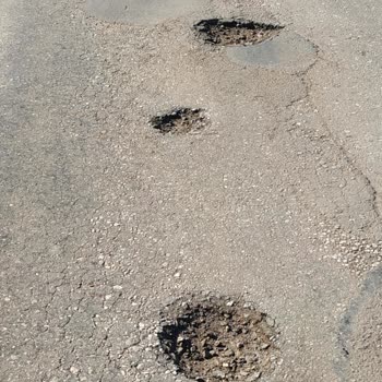 Odunpazarı'nda Asfalt Sorunu Ve Büyük Çukurlar