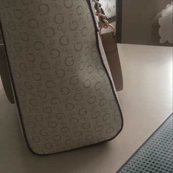 Guess Mağazasında Kusurlu Ürün Ve İade Sorunu