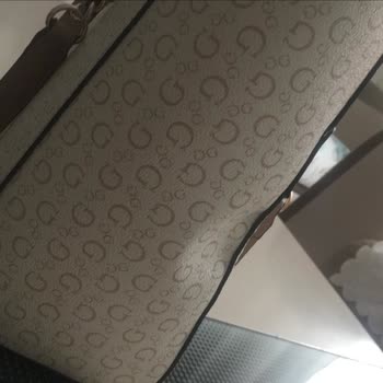 Guess Mağazasında Kusurlu Ürün Ve İade Sorunu