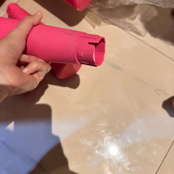 Kırık Sandalye Ve Yetersiz Müşteri Hizmeti Deneyimi