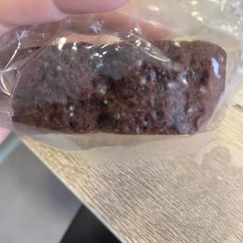 Tarihi Geçmiş Ürün Satışı Ve İletişim Eksikliği