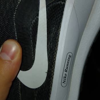 1 Ayda Yıpranan Nike Ayakkabı