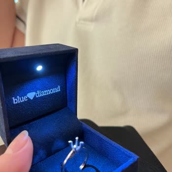 Pırlanta Tektaşın Taşı Düştü: Mağaza Sorumluluk Almıyor