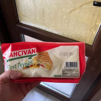 Bahçıvan Tost Peyniri'nde Gaz Plastik Kokusu Şoku