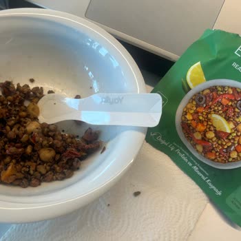 Taşlı Sürpriz: Yayla Salata Mix'te Güvenlik Tehlikesi