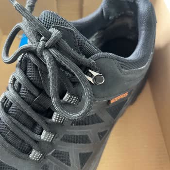 Ayakkabı Tabanı Ve Astarı 1 Ayda Yırtıldı