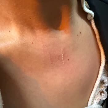 Dükkan Sahibi Annemi Darp Etti: Akvaryum Fırlattı!