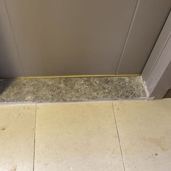 Teslim Edilen Evde Güvenliği Tehdit Eden Kapı Sorunu