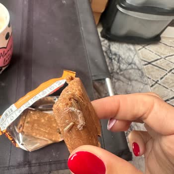 Saf Nutrition Protein Bar'dan Çıkan Yabancı Madde