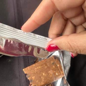 Saf Nutrition Protein Bar'dan Çıkan Yabancı Madde