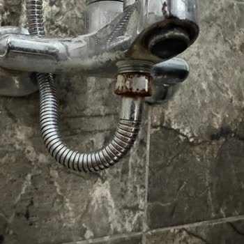 Paslanan Spiral Duş Hortumu Ve İade Sorunu