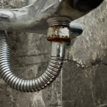 Paslanan Spiral Duş Hortumu Ve İade Sorunu