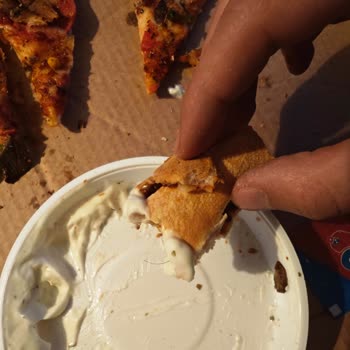 Domino's Pizza'da Hijyen Skandalı