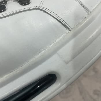 Faruk Sağın Kirli Ve Boya Lekeli Ayakkabı Sorunu