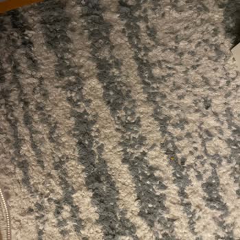 Kalitesiz Halı Sorunu: Mademe Coco Hayal Kırıklığı